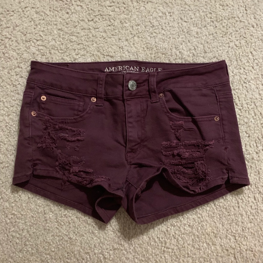 American Eagle burgundy shorts